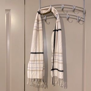 100% Cashmere Scarf